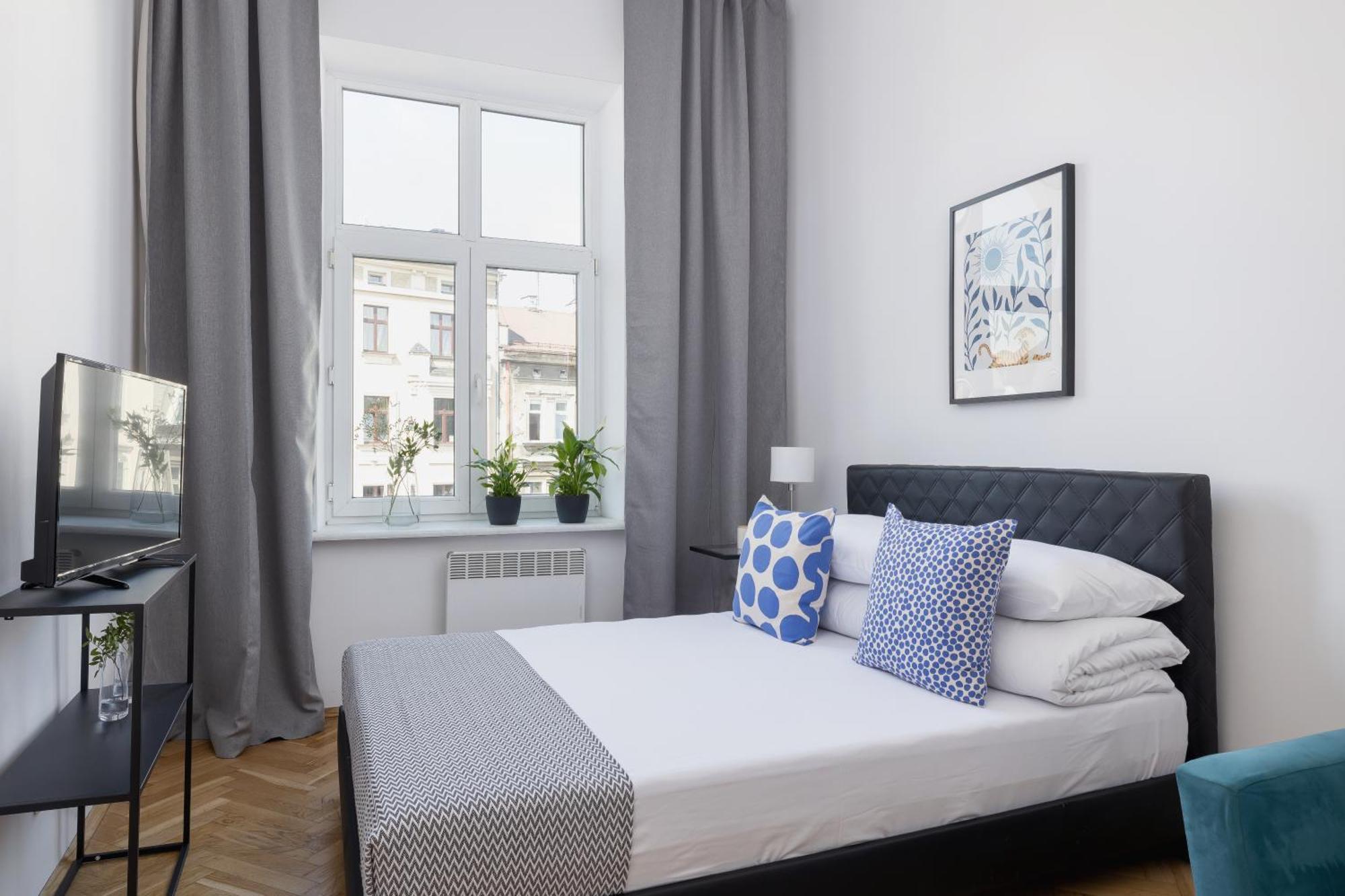 1-Bedroom Apartment - 65 Dluga Street Krakkó Kültér fotó