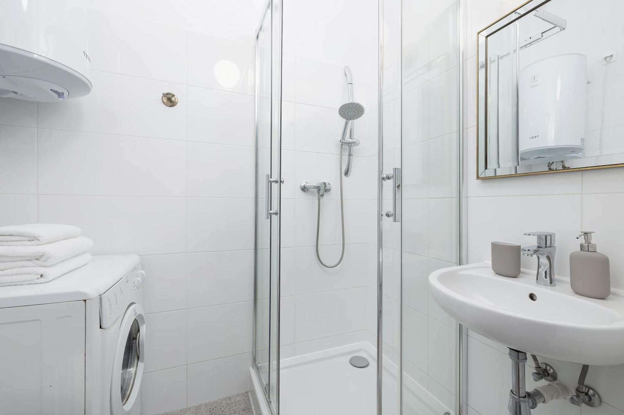 1-Bedroom Apartment - 65 Dluga Street Krakkó Kültér fotó