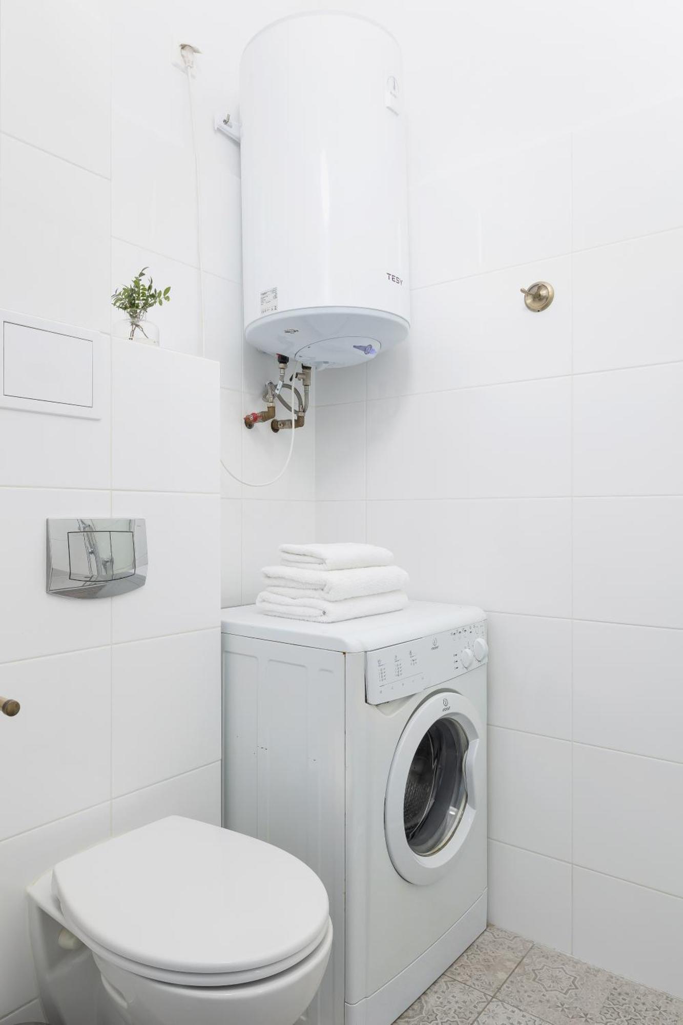 1-Bedroom Apartment - 65 Dluga Street Krakkó Kültér fotó