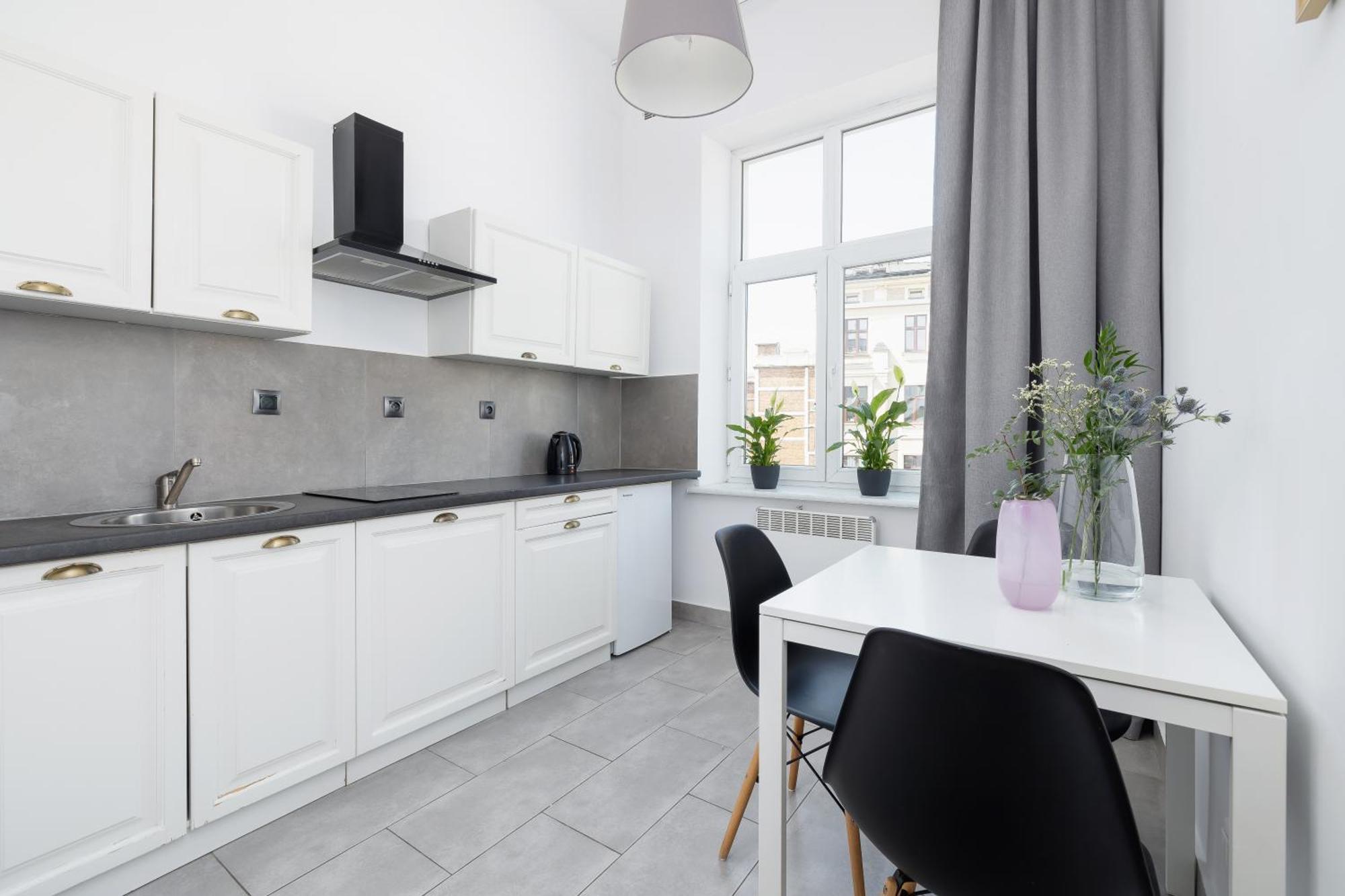 1-Bedroom Apartment - 65 Dluga Street Krakkó Kültér fotó